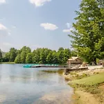 Avec Terrasse Pour 5 Pers. à - Api-1-52-1736 * Beauchamps (Somme)