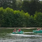 Parque de Campismo Avec Terrasse Pour 5 Pers. à - Api-1-52-1736