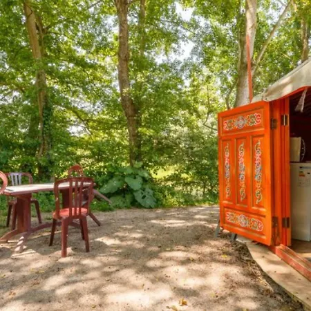 Campeggio Avec Terrasse Pour 5 Pers. à - Api-1-52-1736